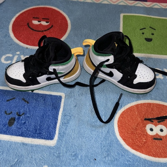 Jordan 1 - Picture 2 of 3